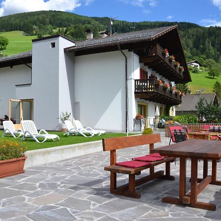 Pension Apartments Klotznerhof Schenna Bagian luar foto
